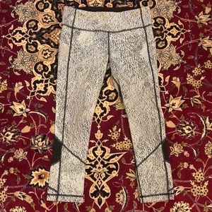 Women’s Lululemon Pace Rival Leggings Size 8